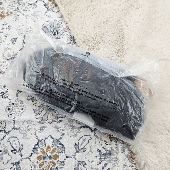 Victoria's Secret PINK Convertible Backpack Fanny Pack - Picture 6 of 6